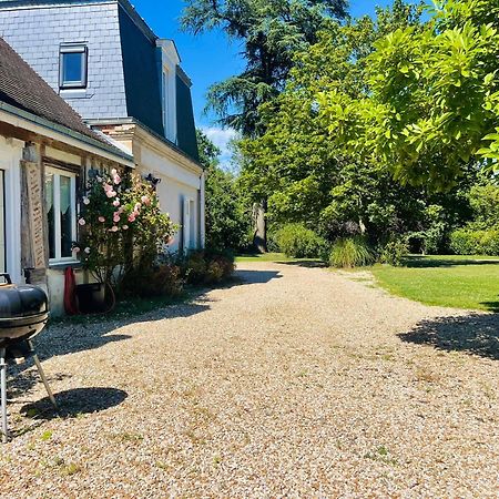 Maison Chaleureuse De 4 A 12 Personnes Neuville-aux-Bois ภายนอก รูปภาพ