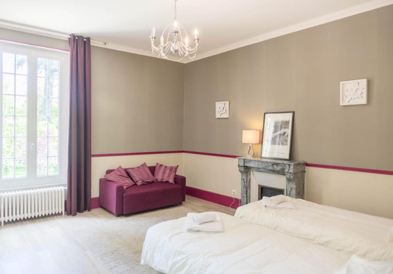 Maison Chaleureuse De 4 A 12 Personnes Neuville-aux-Bois ภายนอก รูปภาพ