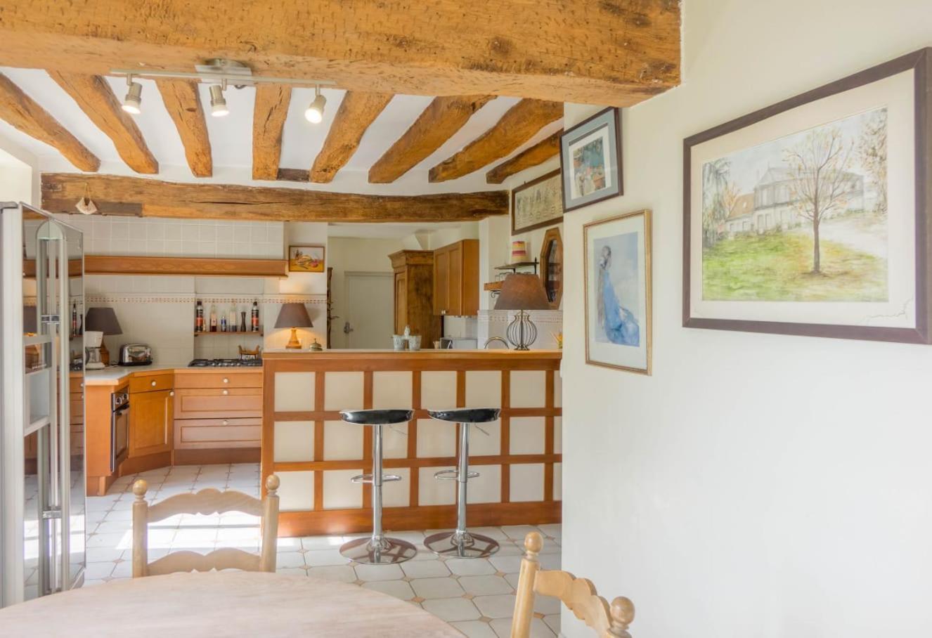 Maison Chaleureuse De 4 A 12 Personnes Neuville-aux-Bois ภายนอก รูปภาพ